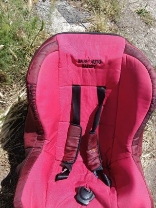 Sillita de bebé para coche