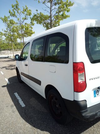 Peugeot Partner 2011