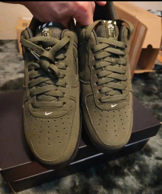 Nike Air Force 1 '07 LV8 Verde Militar