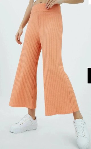 Conjunto Top y Pantalón Stradivarius Naranja T.S