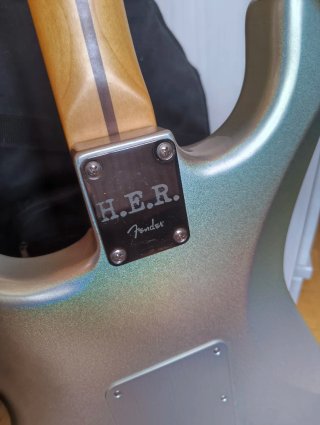 Fender H.E.R. Stratocaster
