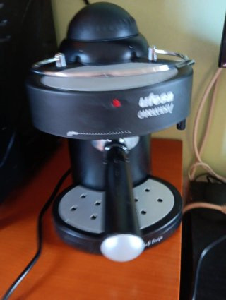 Cafetera Ufesa Capricciosa Negra