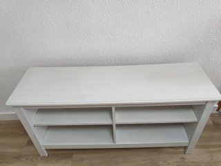 Mueble TV de Ikea  /  Urge Venta por Mudanza