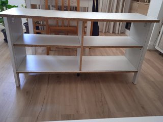 Mueble TV de Ikea  /  Urge Venta por Mudanza