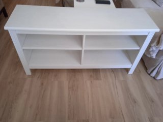 Mueble TV de Ikea  /  Urge Venta por Mudanza