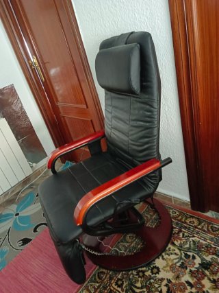 Silla de oficina cuero y madera