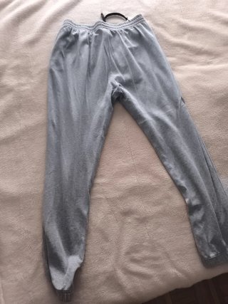 Pantalón chándal Adidas gris