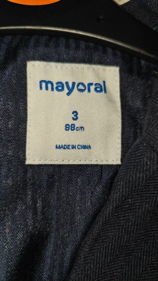 Conjunto chaqueta y pantalón Mayoral Talla 3