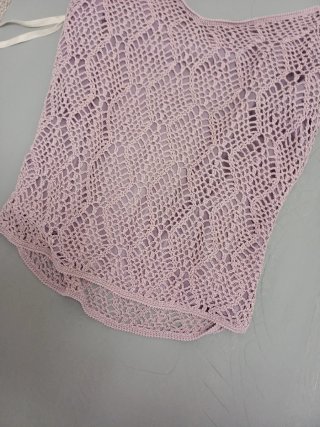 Camiseta de crochet rosa