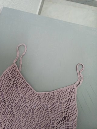 Camiseta de crochet rosa