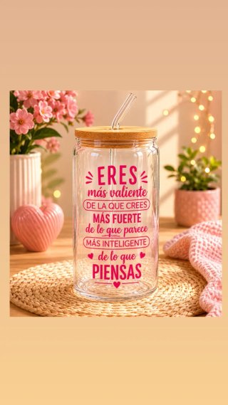 Taza Vidrio con Tapa Bambú y Pajita