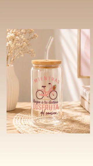 Taza Vidrio con Tapa Bambú y Pajita