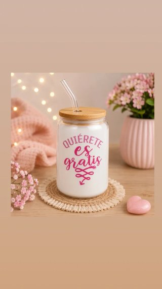 Taza Vidrio con Tapa Bambú y Pajita