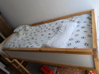 Cama infantil IKEA KURA + Dosel