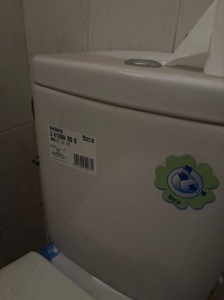 Lavabo y taza de baño