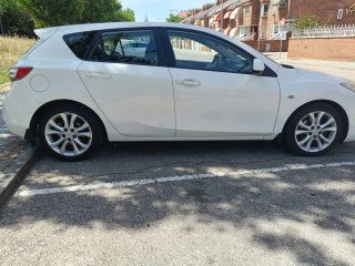 Mazda 3  ✅️MANTENIMIENTOS AL DIA, ETIQUETA B✅️