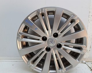 R16 llanta peugeot 208 style 5412688