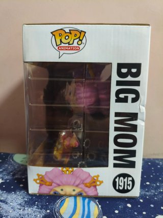Funko Pop! Big Mom 1915 One Piece con golpes