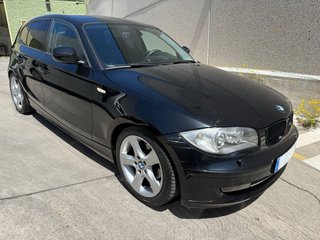 BMW 118i SPORT NAVEGADOR XENON LLANTAS LIBRO GARAN