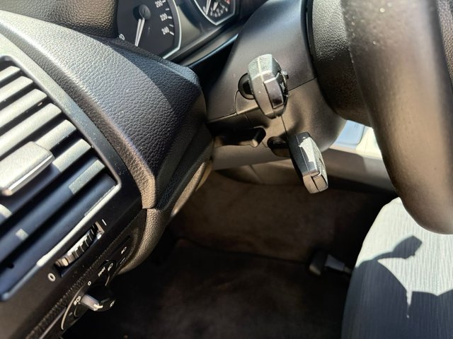 BMW 118i SPORT NAVEGADOR XENON LLANTAS LIBRO GARAN