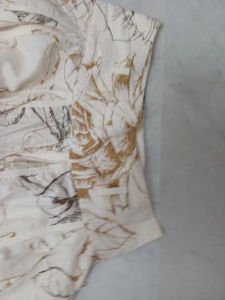 Falda Zara floral beige