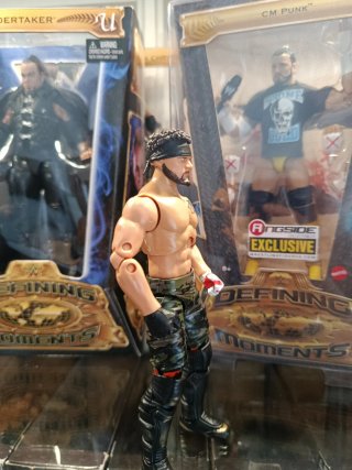 Santana figura AEW - WWE