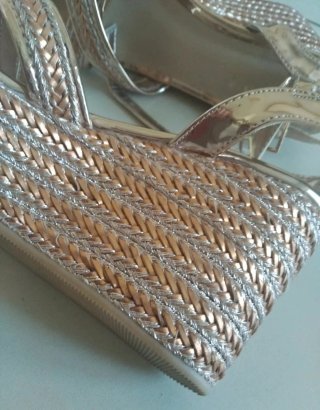 Espadrillas con zeppa alta in corda color oro