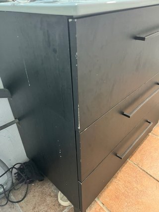 Mueble de baño negro y blanco