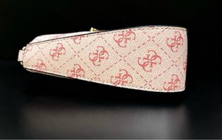 Bolso Guess Rosa y Dorado