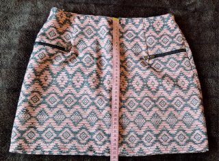 Minifalda Stradivarius. Talla 36