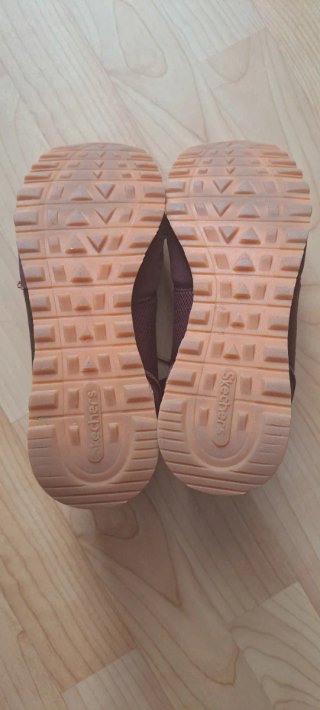 Zapatillas deportivas moradas