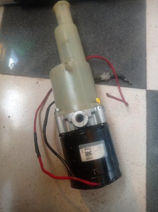 Bomba Dirección Asistida Ford