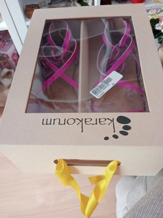 Sandalias romanas fucsia