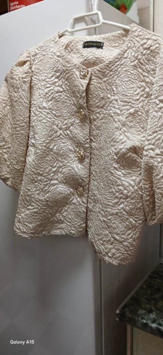 Conjunto brocado beige