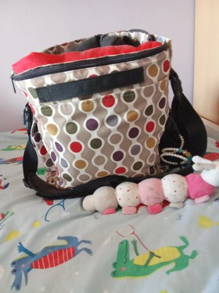 Bolso para carro con estampado de lunares