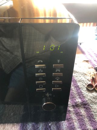 Microondas Whirlpool Negro