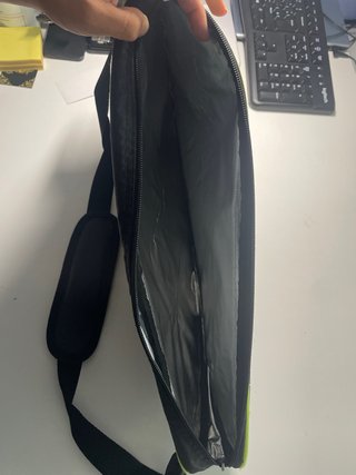 Funda Pala Padel marca Bullpadel Negra y Amarilla