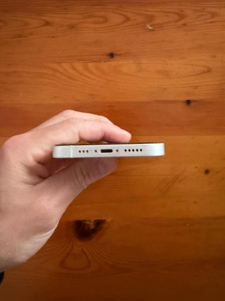 iPhone 13 128GB Starlight