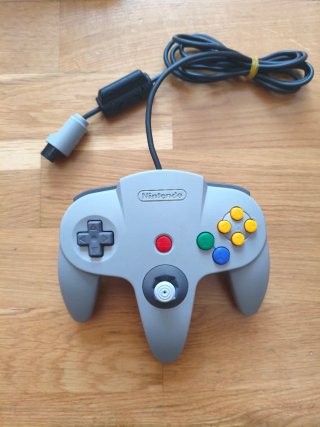 Nintendo 64 PAL + 2 Juegos