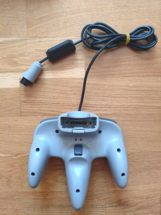Nintendo 64 PAL + 2 Juegos