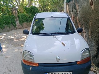 Renault cangu  cerrada  2000