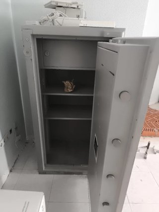 Caja Fuerte Metálica con Cerradura Digital
