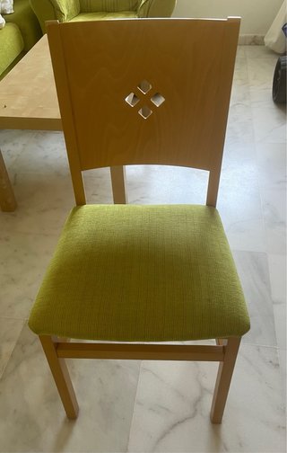 Conjunto 4 sillas haya tapizadas verde