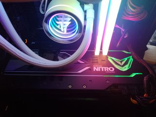 PC i5 13400F con RX Vega 64 8GB HBM2