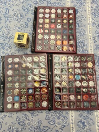 Colección de chapas de cava