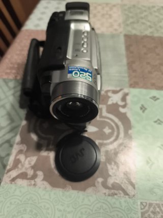 Cámara JVC Mini DV DVL-180EG
