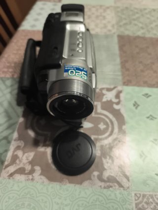 Cámara JVC Mini DV DVL-180EG