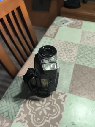 Cámara JVC Mini DV DVL-180EG