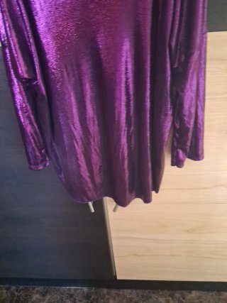 Blusa fiesta morada brillante