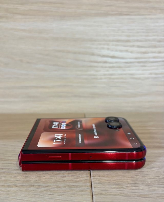 Motorola Razr 60 Ultra 512GB | NUEVO